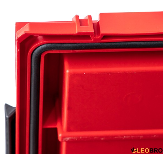 Ящик для инструментов Qbrick System PRIME Toolbox 250 Vario Red Ultra HD Custom (5901238256939) - 5